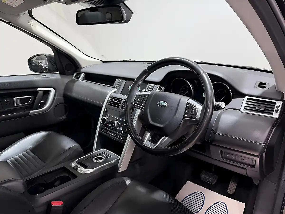 Used 2017 Land Rover Discovery Sport Hse Luxury Black - Interior and Exterior details 13