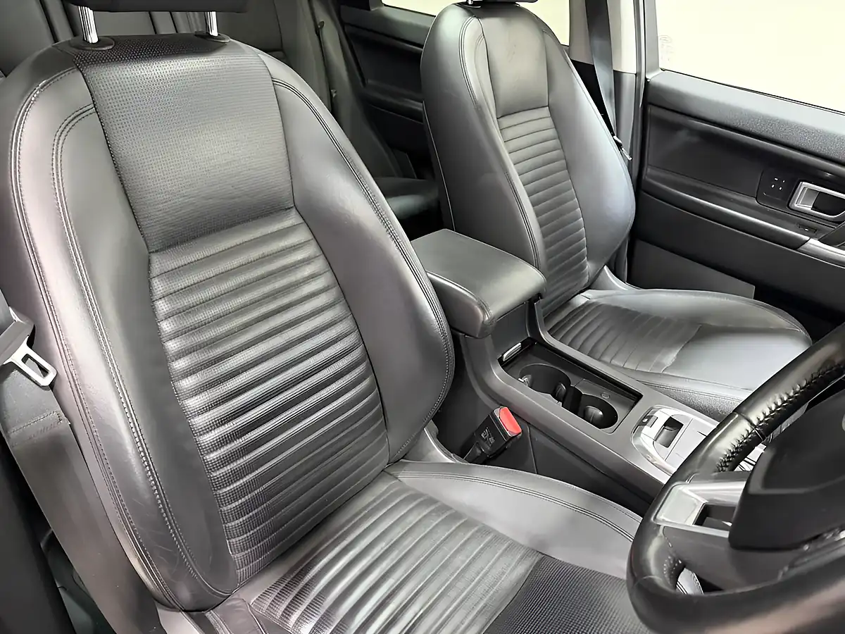 Used 2017 Land Rover Discovery Sport Hse Luxury Black - Interior and Exterior details 14