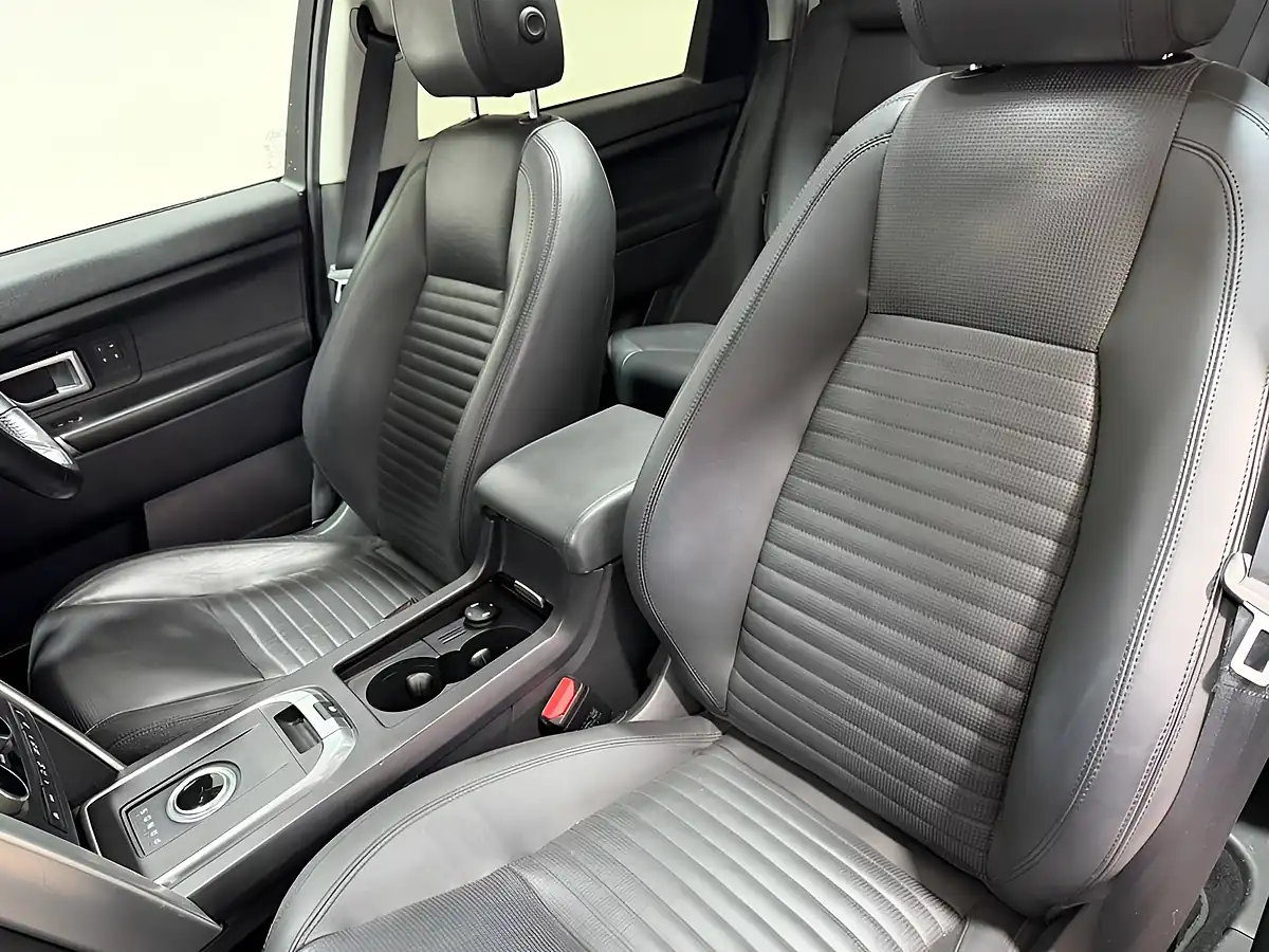 Used 2017 Land Rover Discovery Sport Hse Luxury Black - Interior and Exterior details 16