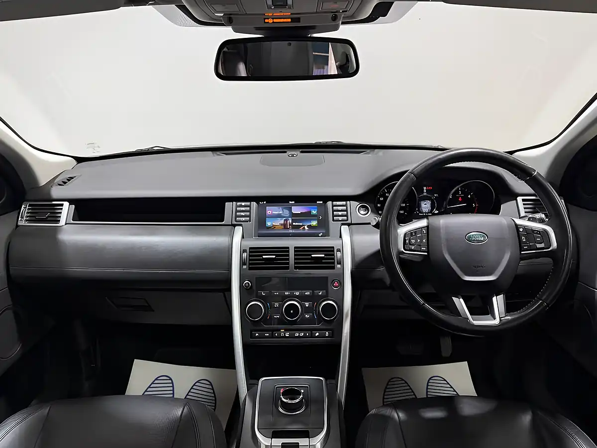 Used 2017 Land Rover Discovery Sport Hse Luxury Black - Interior and Exterior details 4