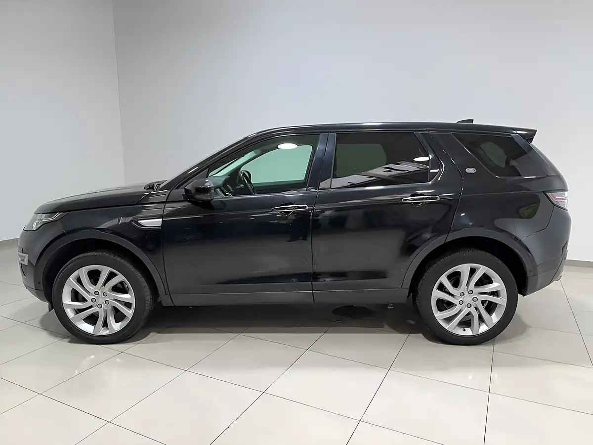 Used 2017 Land Rover Discovery Sport Hse Luxury Black - Interior and Exterior details 6
