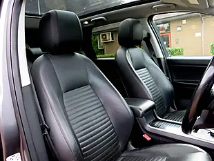 Used 2017 Land Rover Discovery Sport Hse Luxury Grey - Interior and Exterior details 10