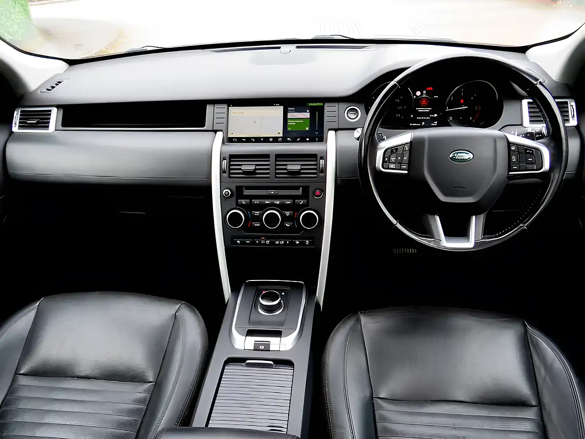 Used 2017 Land Rover Discovery Sport Hse Luxury Grey - Interior and Exterior details 12