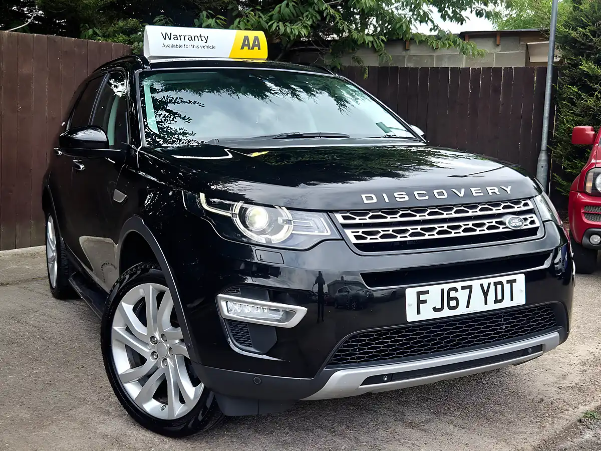 Used 2017 Land Rover Discovery Sport Hse Luxury Santorini Black - Front View
