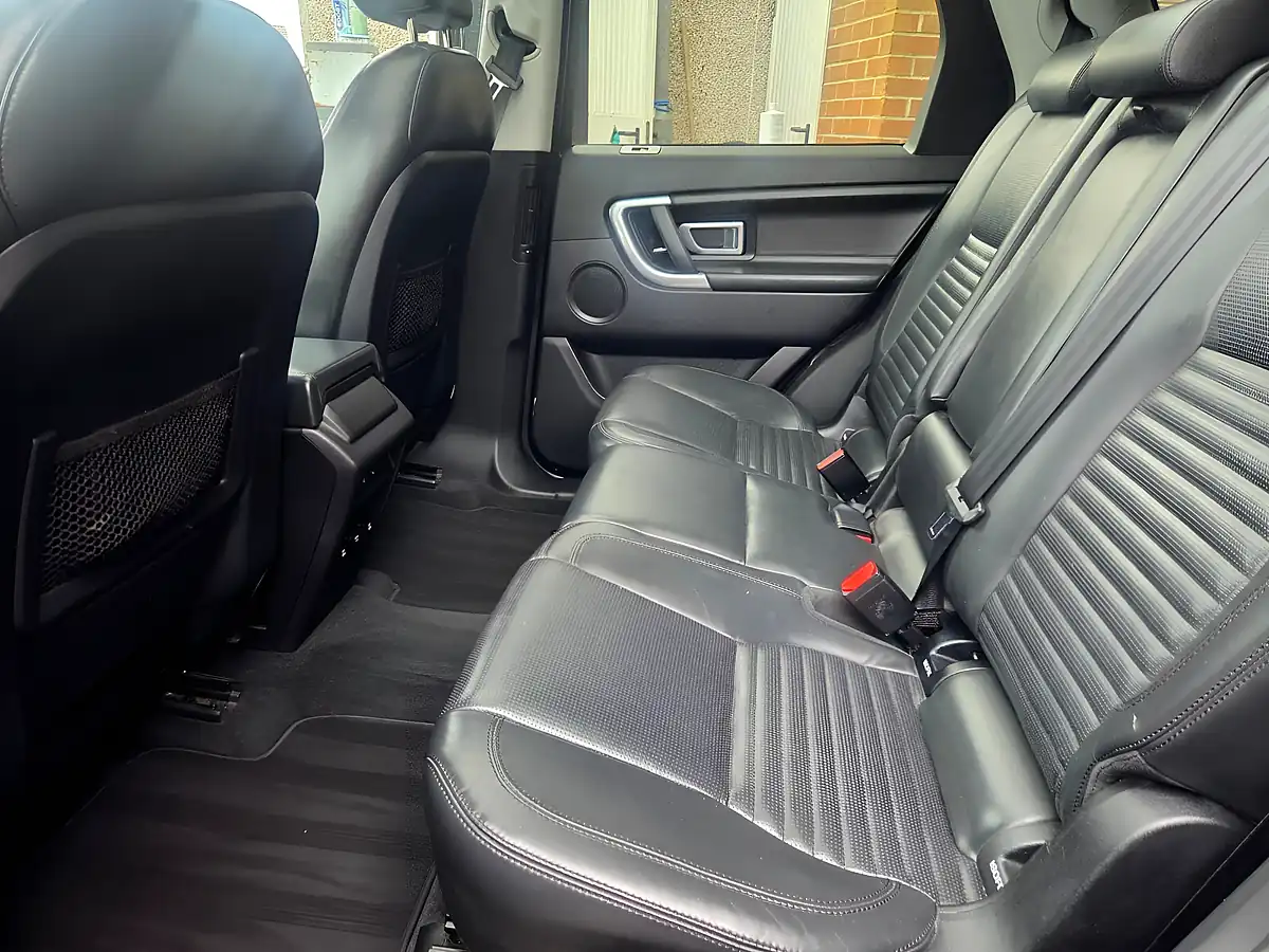 Used 2017 Land Rover Discovery Sport Hse Luxury Santorini Black - Interior and Exterior details 10