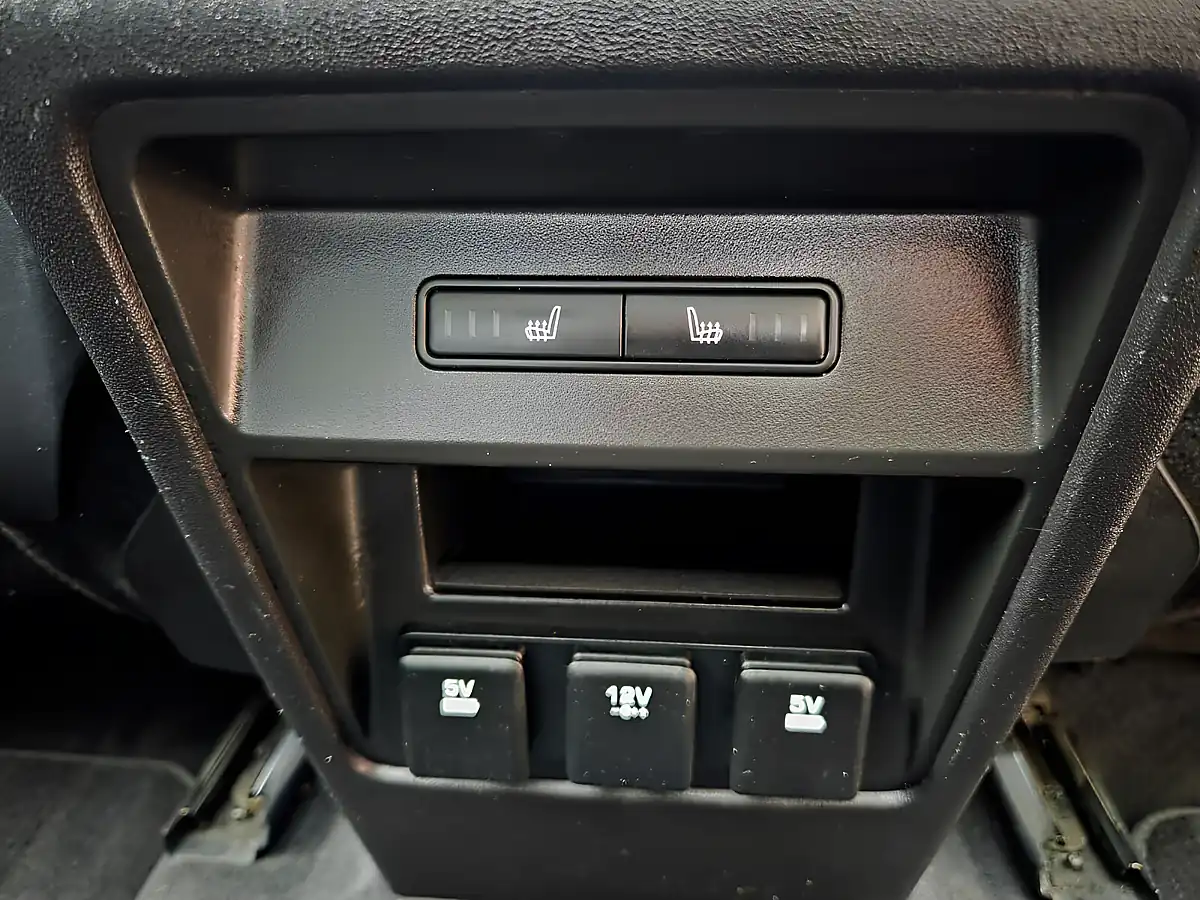 Used 2017 Land Rover Discovery Sport Hse Luxury Santorini Black - Interior and Exterior details 11