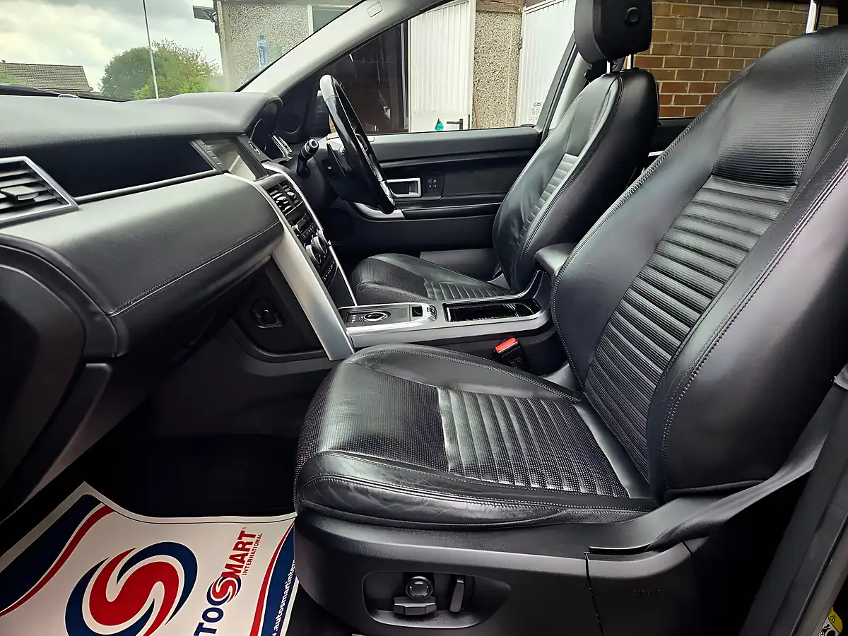 Used 2017 Land Rover Discovery Sport Hse Luxury Santorini Black - Interior and Exterior details 18