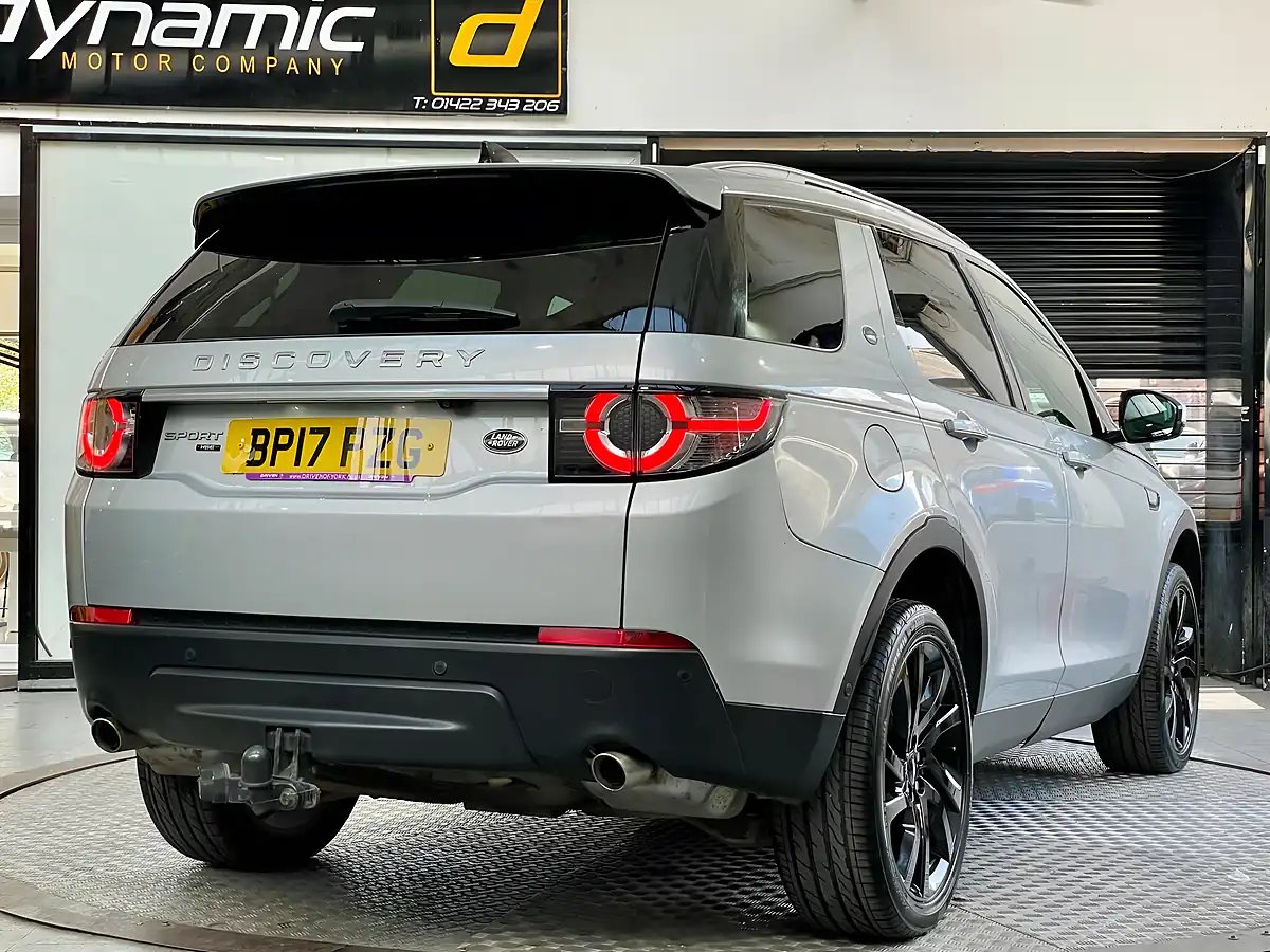 Used 2017 Land Rover Discovery Sport Hse Luxury Silver - Interior and Exterior details 5