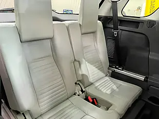 Used 2017 Land Rover Discovery Sport Hse Luxury Silver - Interior and Exterior details 9