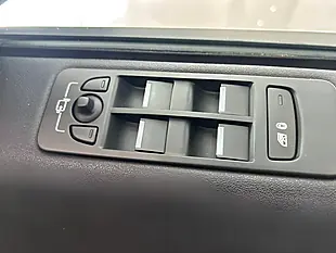 Used 2017 Land Rover Discovery Sport Hse Luxury White - Interior and Exterior details 12