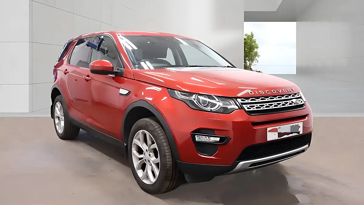 Used 2017 Land Rover Discovery Sport Hse Red - Front View