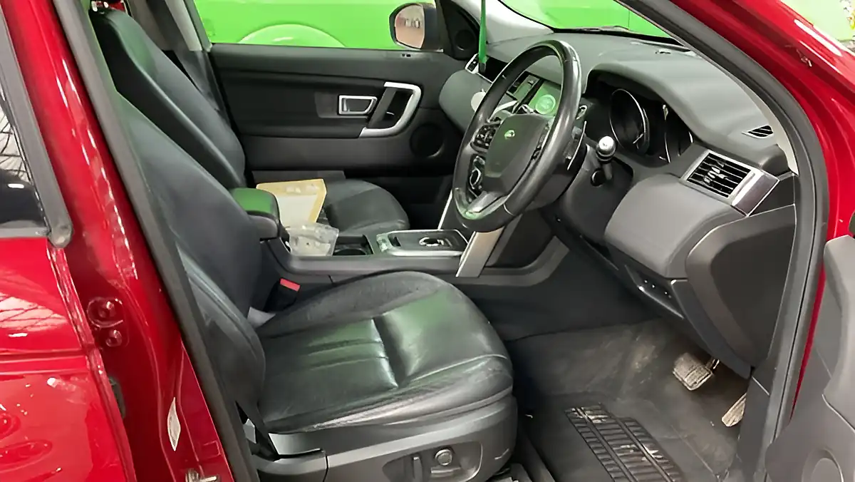 Used 2017 Land Rover Discovery Sport Hse Red - Interior and Exterior details 5