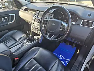 Used 2017 Land Rover Discovery Sport Hse White - Interior and Exterior details 10