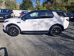 Used 2017 Land Rover Discovery Sport Hse White - Interior and Exterior details 4