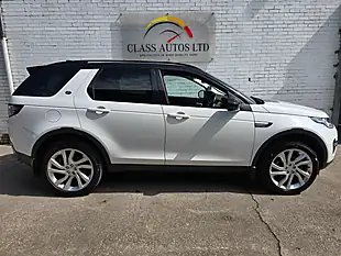 Used 2017 Land Rover Discovery Sport Hse White - Interior and Exterior details 10
