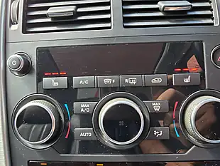 Used 2017 Land Rover Discovery Sport Hse White - Interior and Exterior details 12