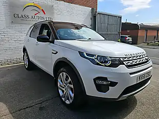 Used 2017 Land Rover Discovery Sport Hse White - Interior and Exterior details 4