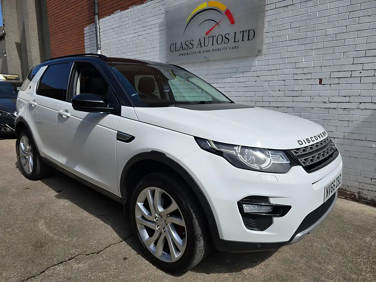 Used 2017 Land Rover Discovery Sport Hse White - Interior and Exterior details 6