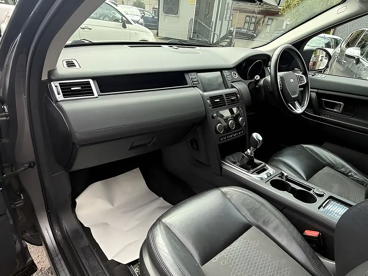 Used 2017 Land Rover Discovery Sport Pure Edition Grey - Interior and Exterior details 12