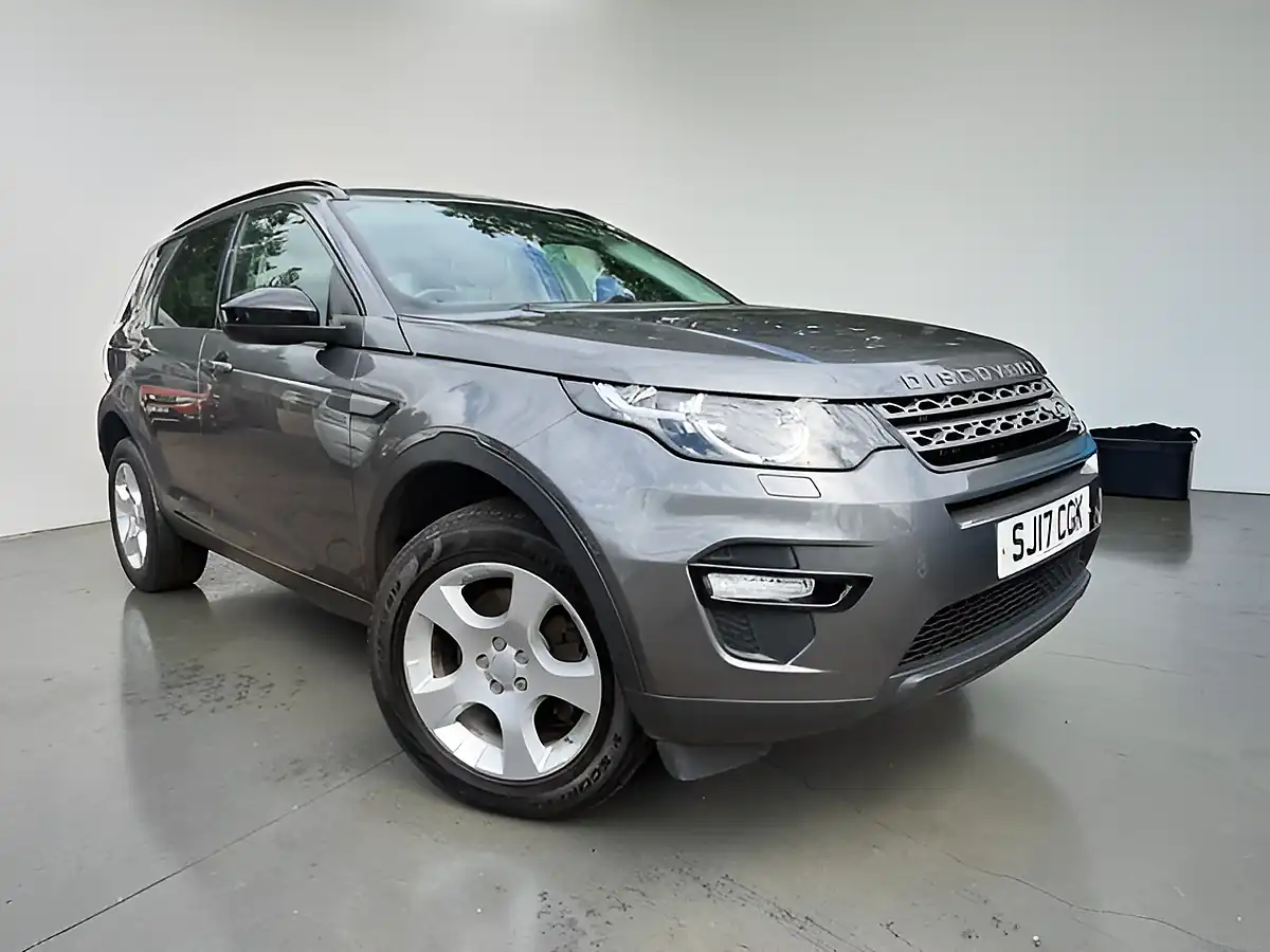 Used 2017 Land Rover Discovery Sport Pure Edition Grey - Interior and Exterior details 2