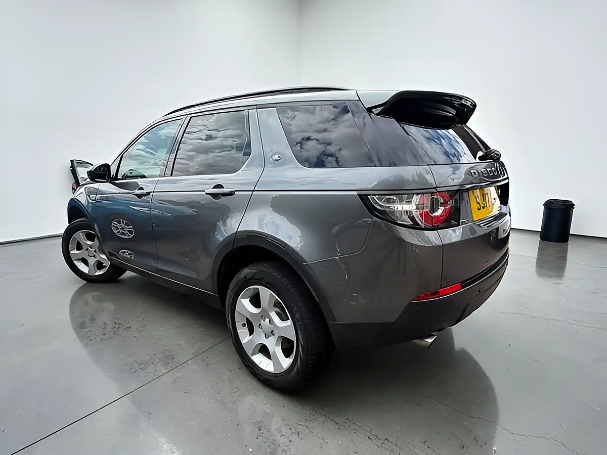 Used 2017 Land Rover Discovery Sport Pure Edition Grey - Interior and Exterior details 5