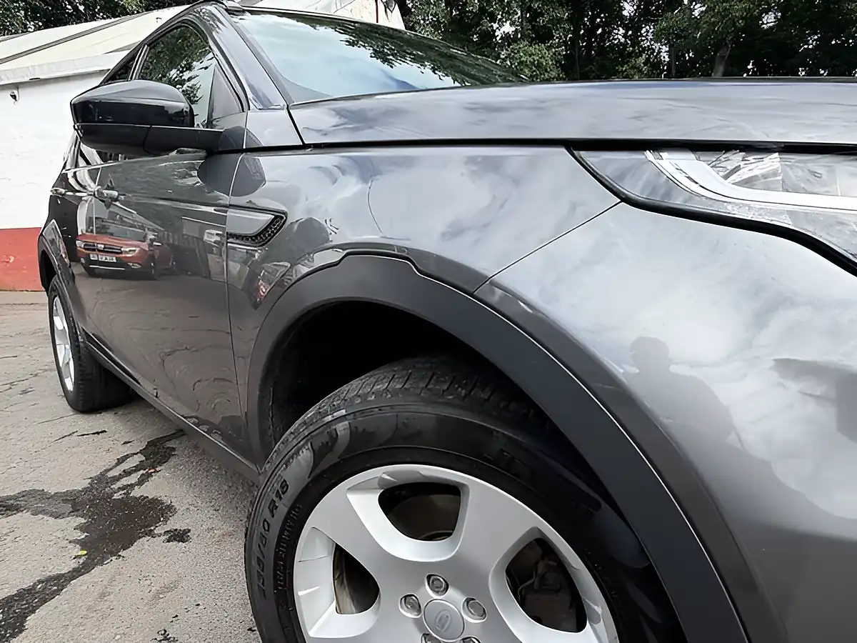 Used 2017 Land Rover Discovery Sport Pure Edition Grey - Interior and Exterior details 8