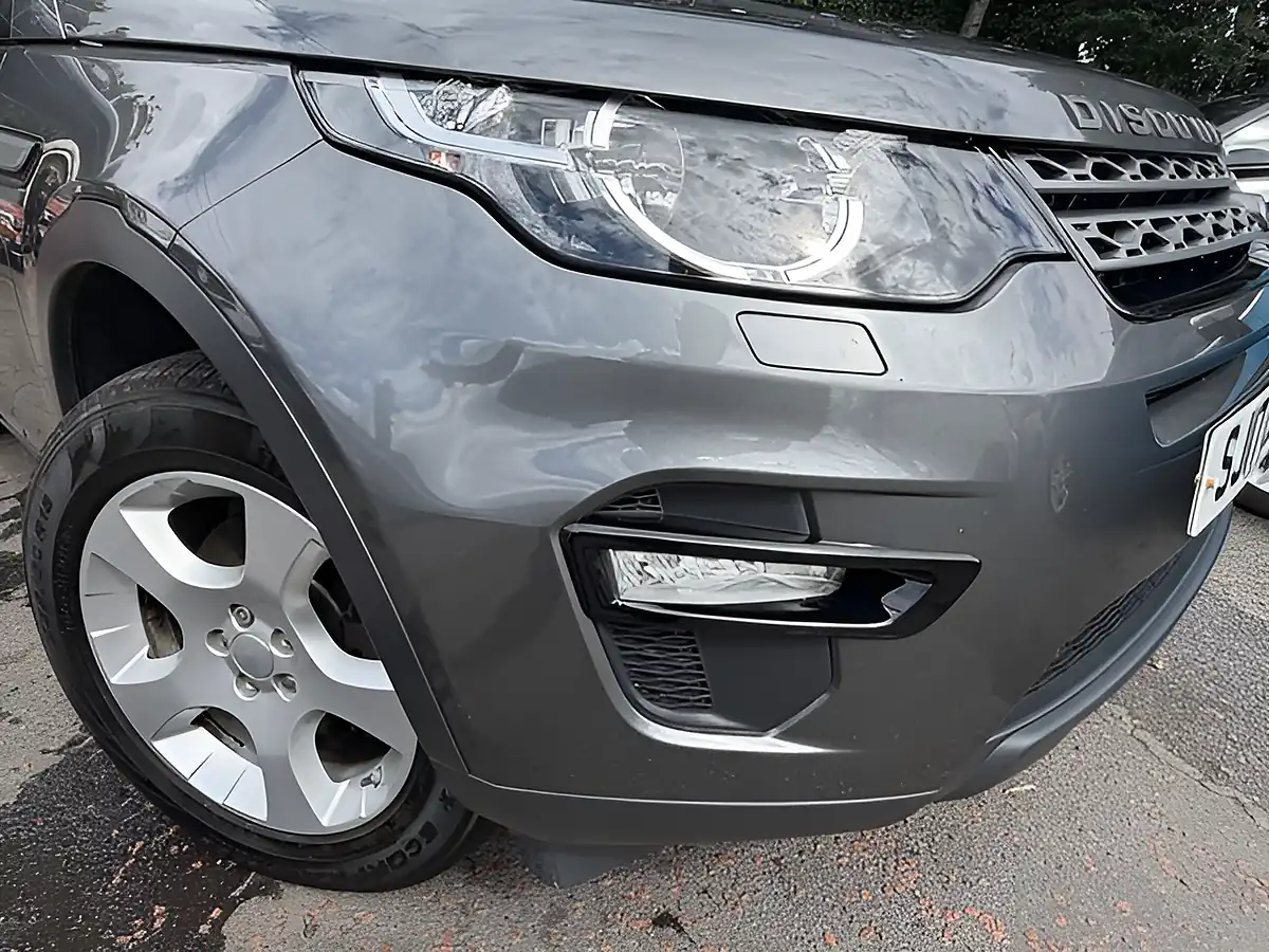 Used 2017 Land Rover Discovery Sport Pure Edition Grey - Interior and Exterior details 9