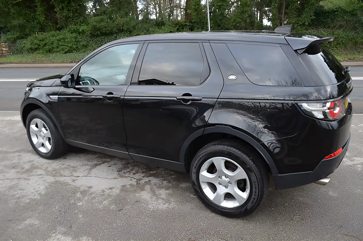 Used 2017 Land Rover Discovery Sport Pure Special Edition Black - Interior and Exterior details 12