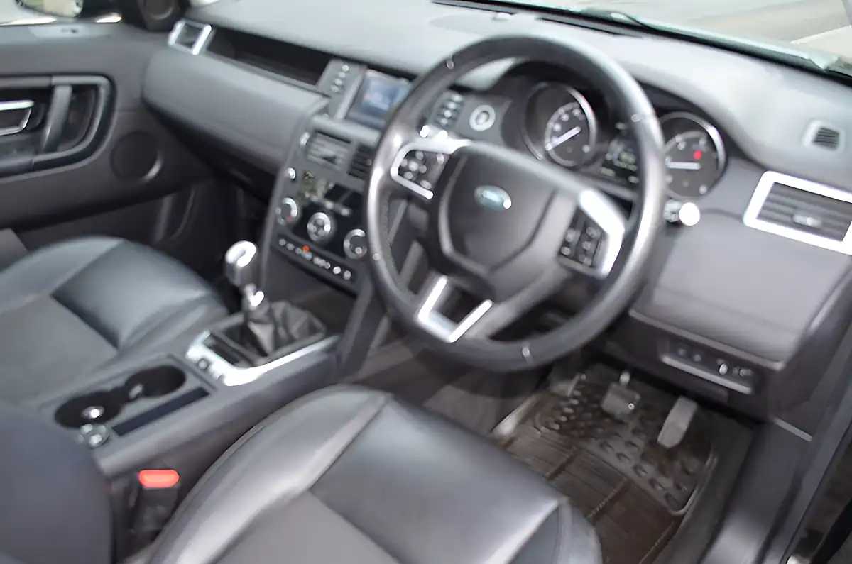 Used 2017 Land Rover Discovery Sport Pure Special Edition Black - Interior and Exterior details 16
