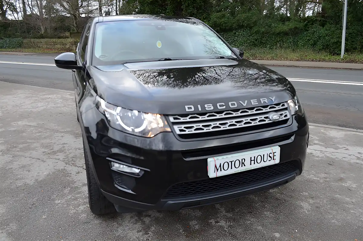 Used 2017 Land Rover Discovery Sport Pure Special Edition Black - Interior and Exterior details 7