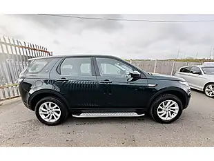 Used 2017 Land Rover Discovery Sport Se Green - Interior and Exterior details 10