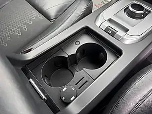 Used 2017 Land Rover Discovery Sport Se Green - Interior and Exterior details 14
