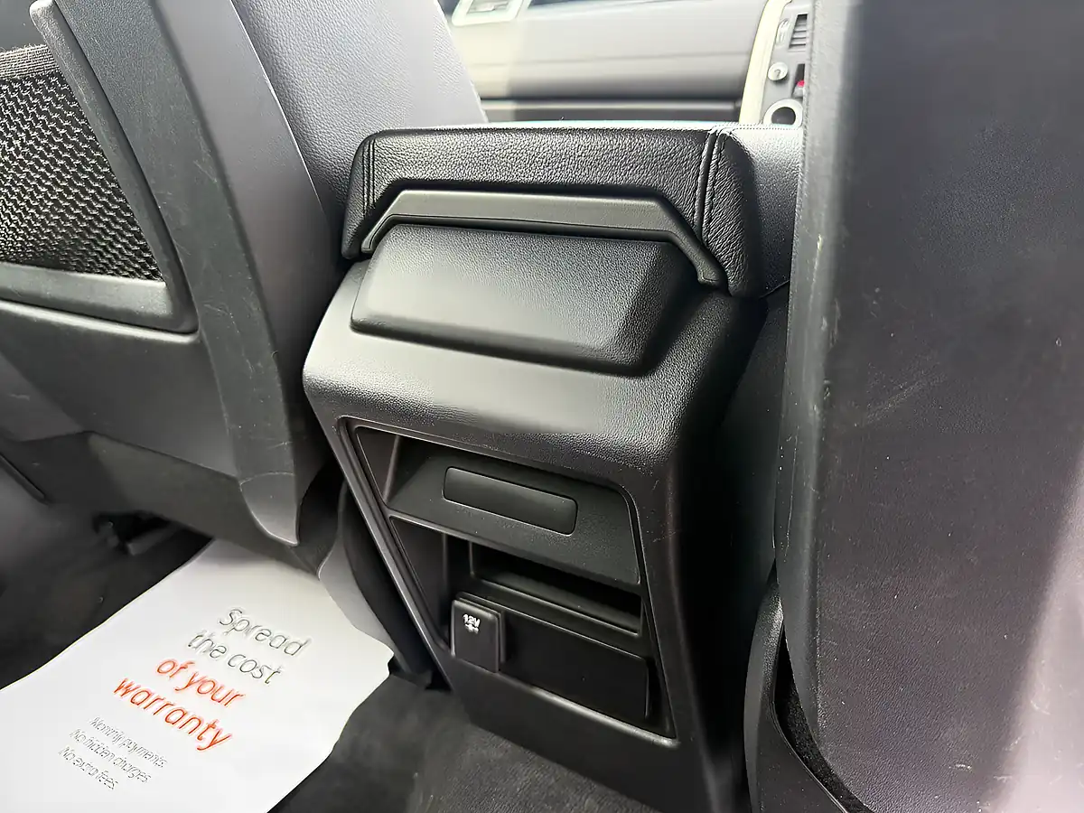 Used 2017 Land Rover Discovery Sport Se Green - Interior and Exterior details 16
