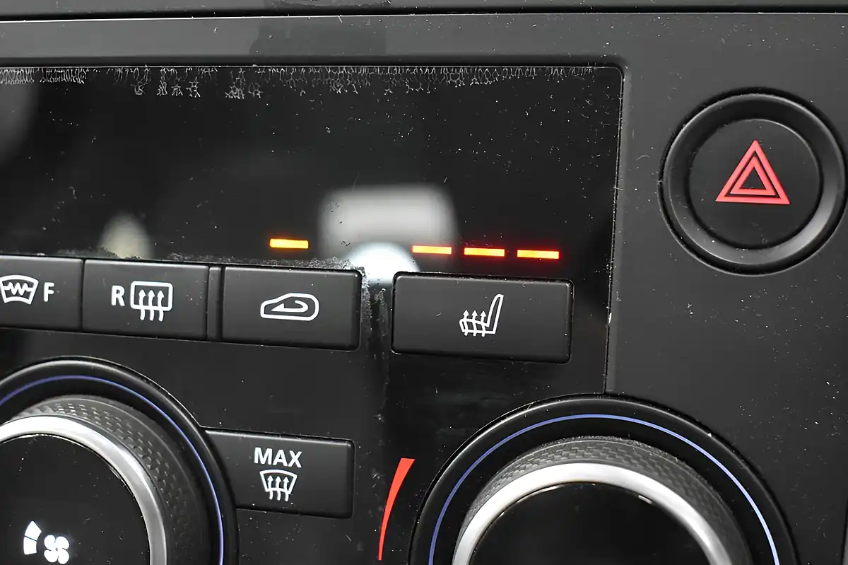 Used 2017 Land Rover Discovery Sport Se Tech Black - Interior and Exterior details 14