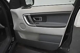 Used 2017 Land Rover Discovery Sport Se Tech Black - Interior and Exterior details 18