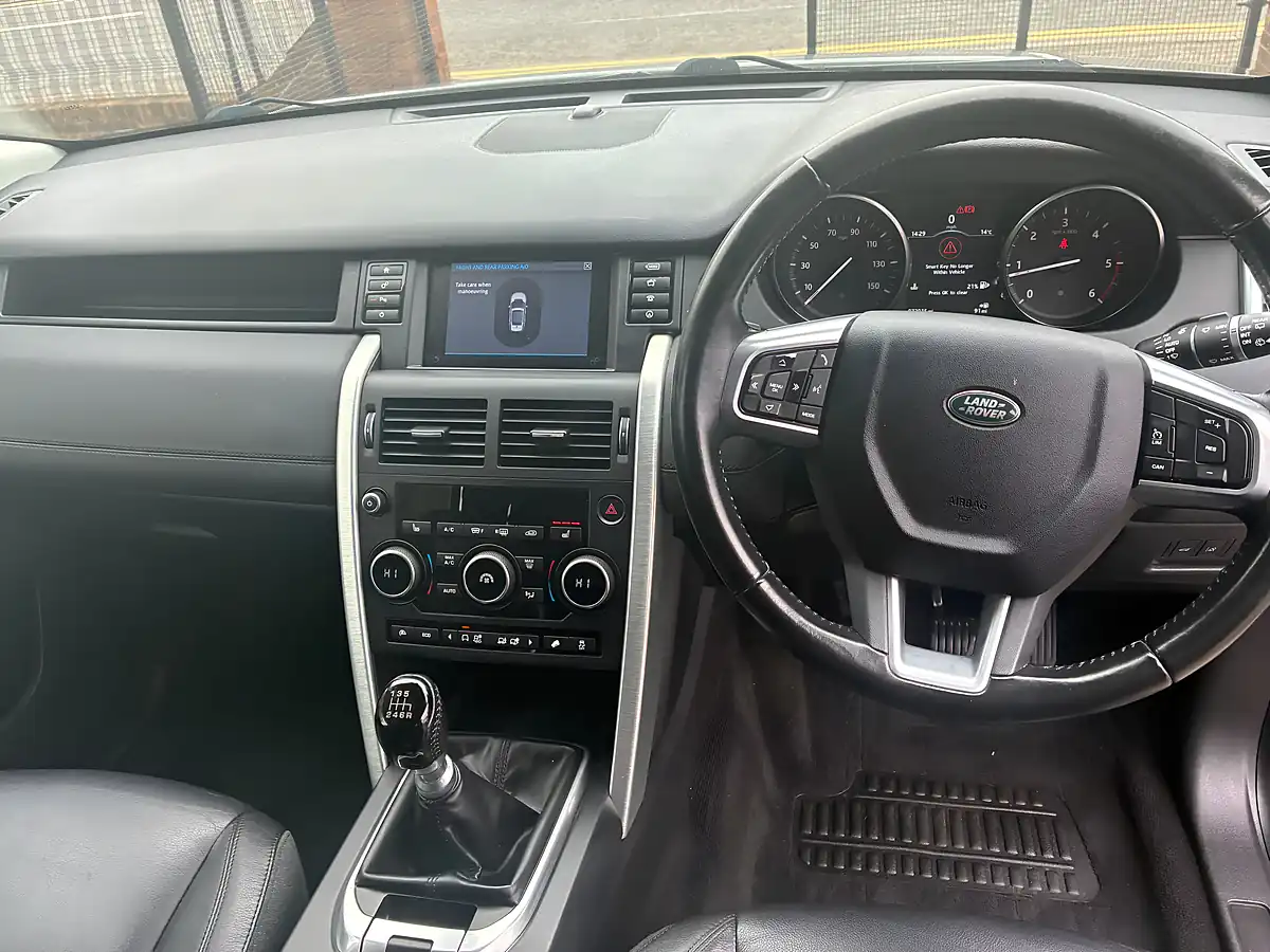 Used 2017 Land Rover Discovery Sport Se Tech Black - Interior and Exterior details 13