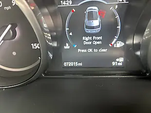 Used 2017 Land Rover Discovery Sport Se Tech Black - Interior and Exterior details 14