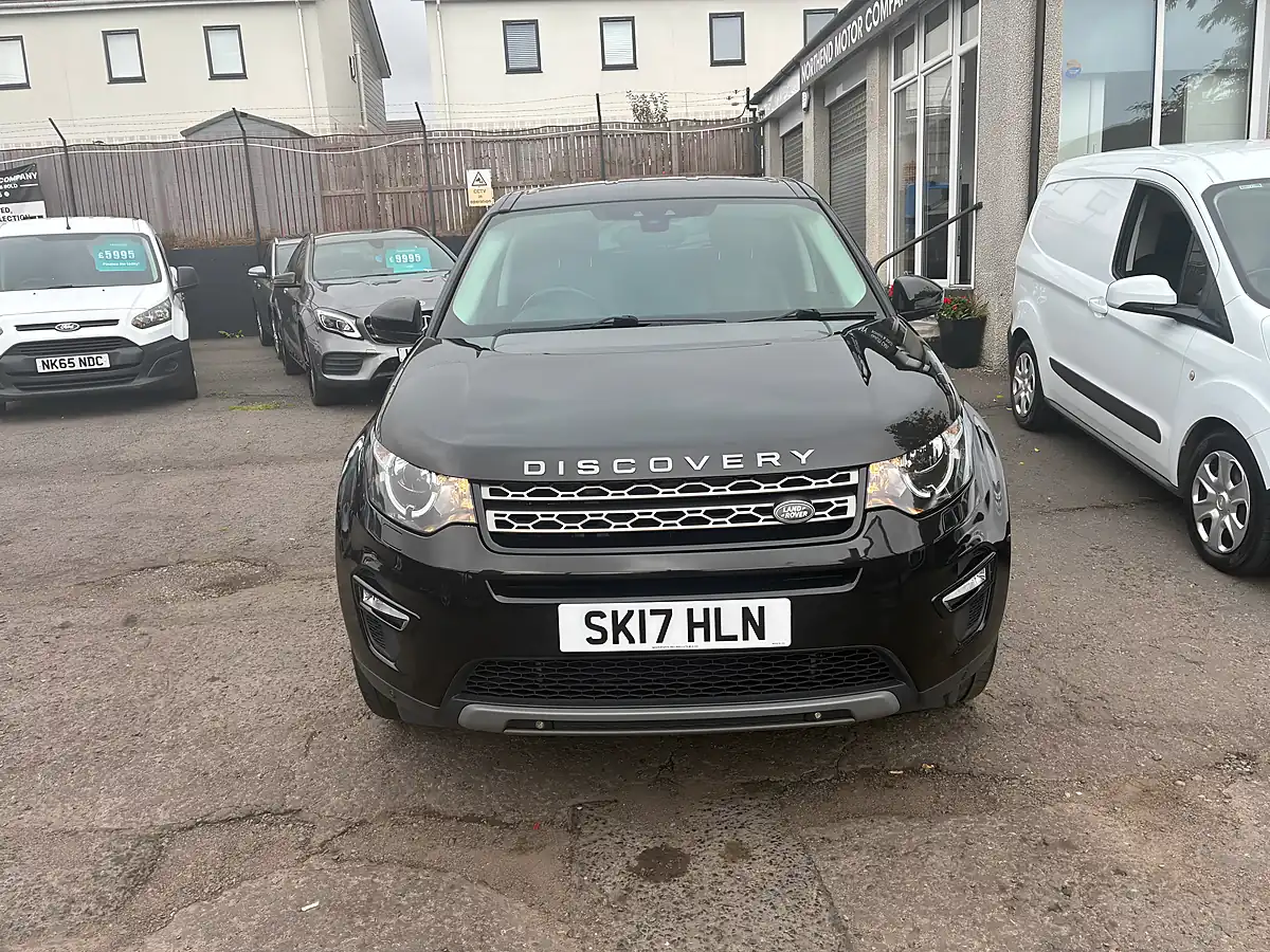Used 2017 Land Rover Discovery Sport Se Tech Black - Interior and Exterior details 8
