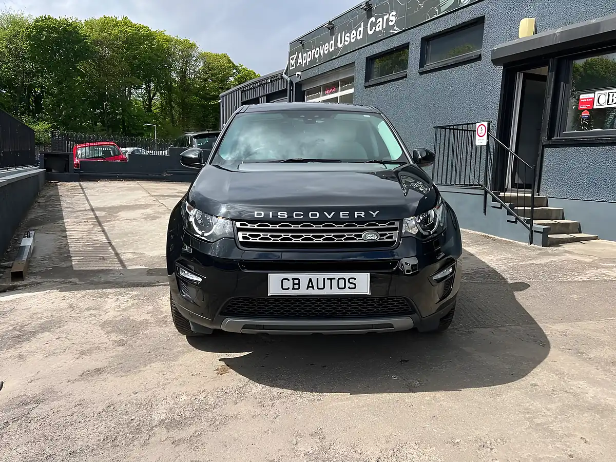 Used 2017 Land Rover Discovery Sport Se Tech Black - Interior and Exterior details 2