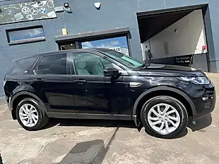 Used 2017 Land Rover Discovery Sport Se Tech Black - Interior and Exterior details 3