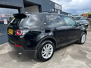Used 2017 Land Rover Discovery Sport Se Tech Black - Interior and Exterior details 4