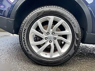 Used 2017 Land Rover Discovery Sport Se Tech Blue - Interior and Exterior details 10