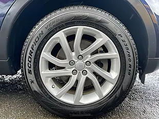 Used 2017 Land Rover Discovery Sport Se Tech Blue - Interior and Exterior details 11