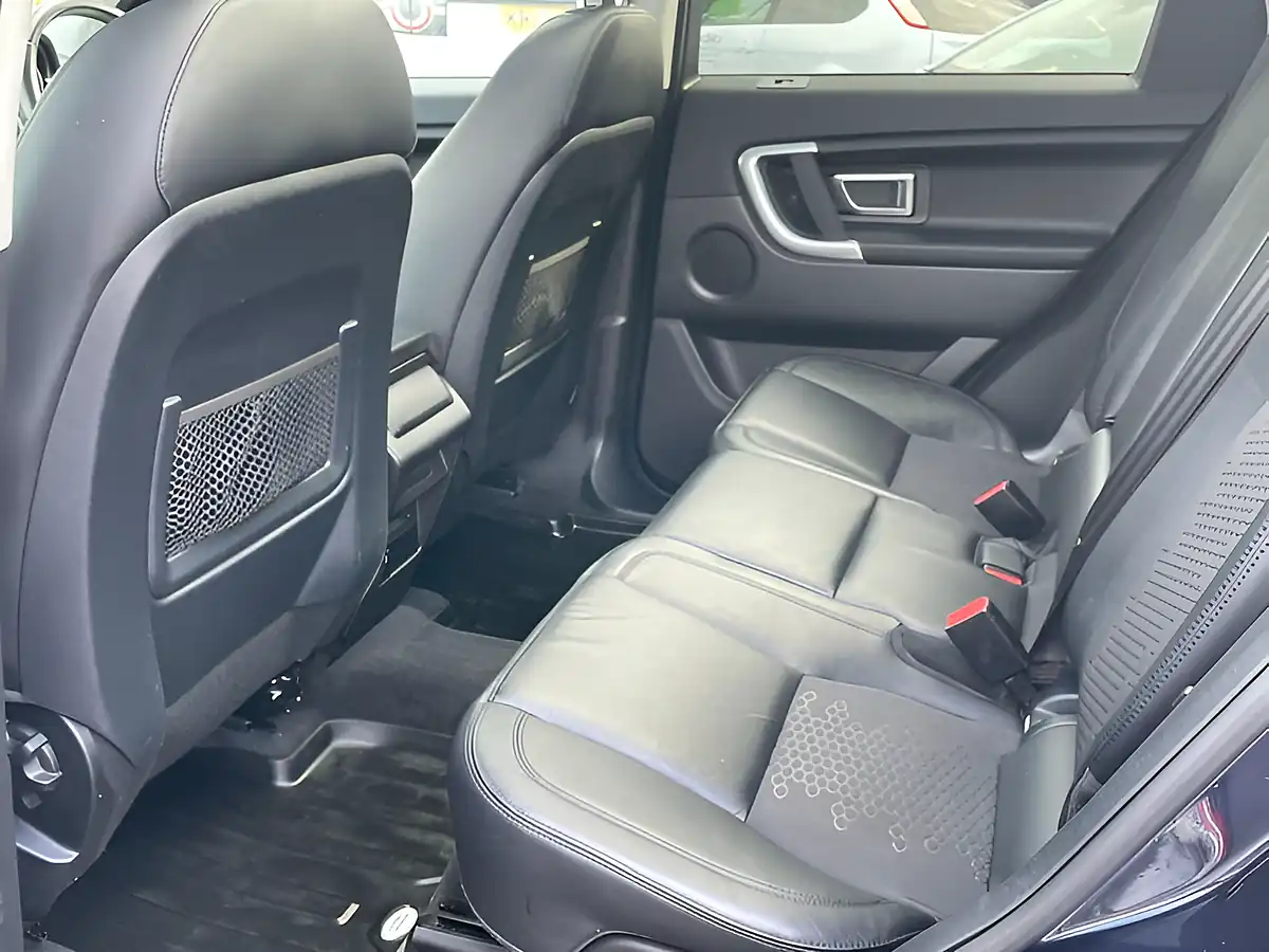 Used 2017 Land Rover Discovery Sport Se Tech Blue - Interior and Exterior details 15