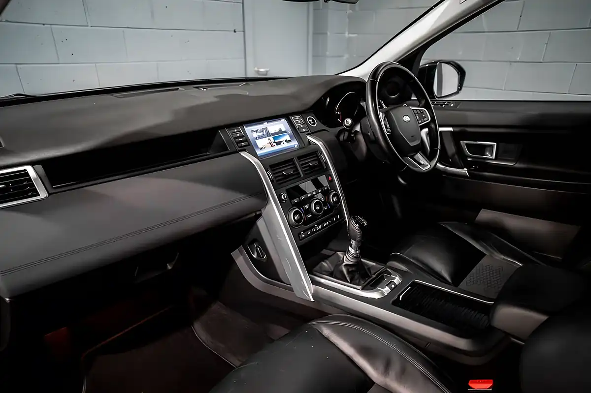 Used 2017 Land Rover Discovery Sport Se Tech Brown - Interior and Exterior details 14