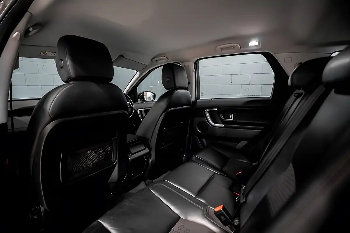 Used 2017 Land Rover Discovery Sport Se Tech Brown - Interior and Exterior details 17