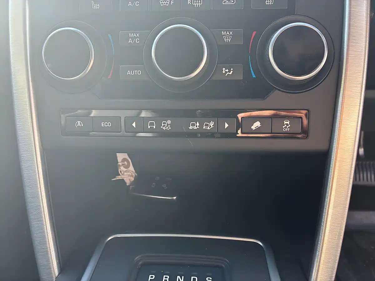 Used 2017 Land Rover Discovery Sport Se Tech Brown - Interior and Exterior details 12