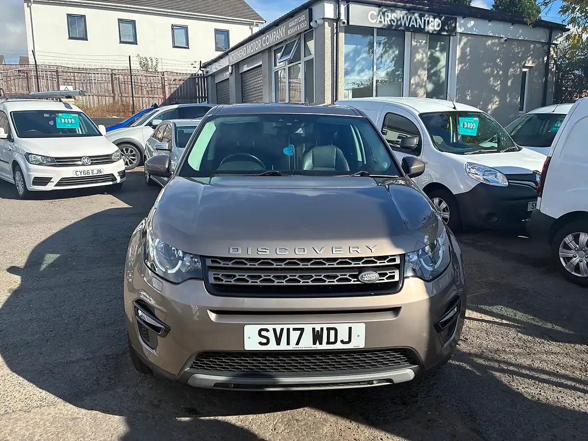 Used 2017 Land Rover Discovery Sport Se Tech Brown - Interior and Exterior details 7