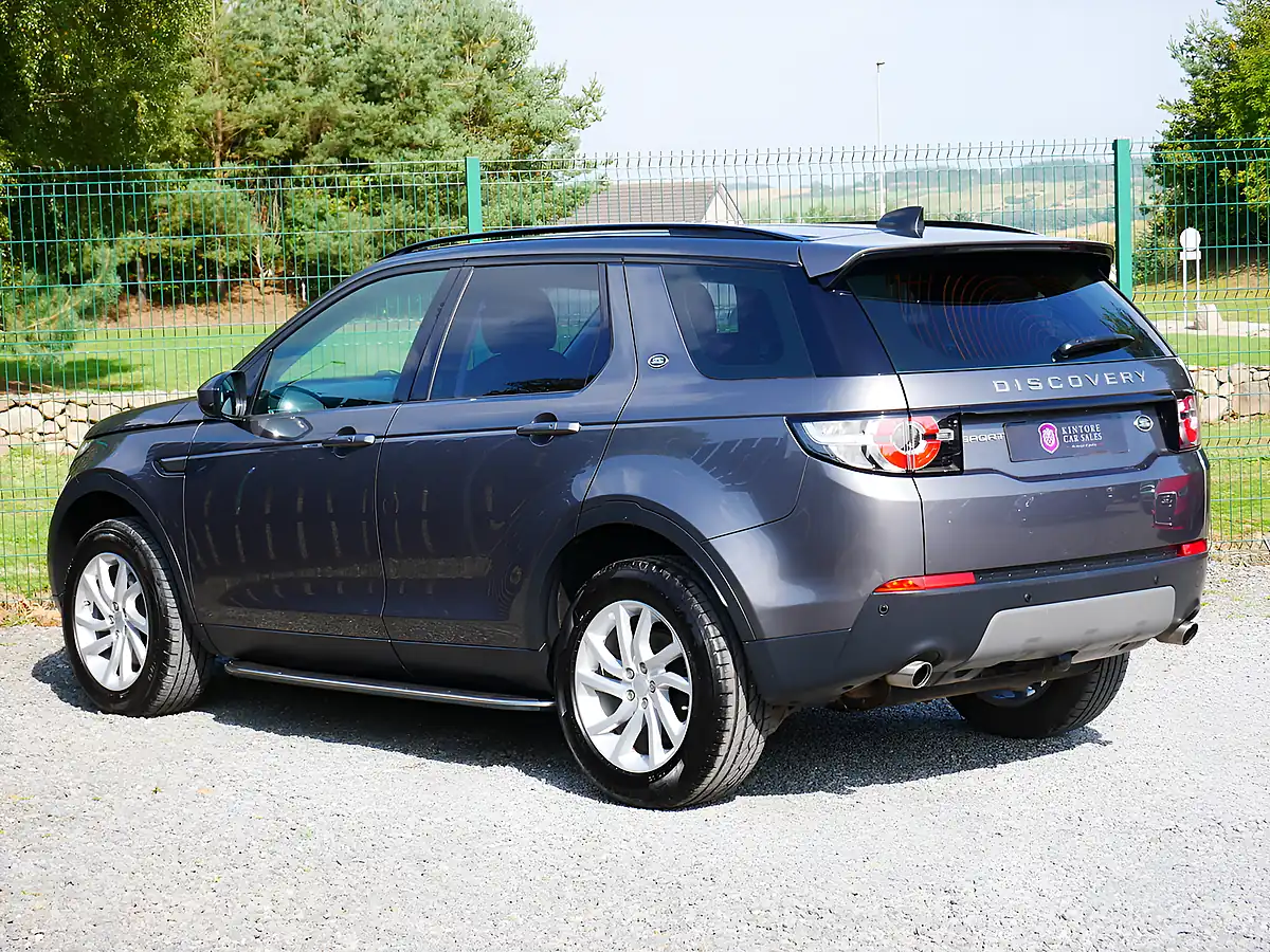 Used 2017 Land Rover Discovery Sport Se Tech Corris Grey - Interior and Exterior details 7