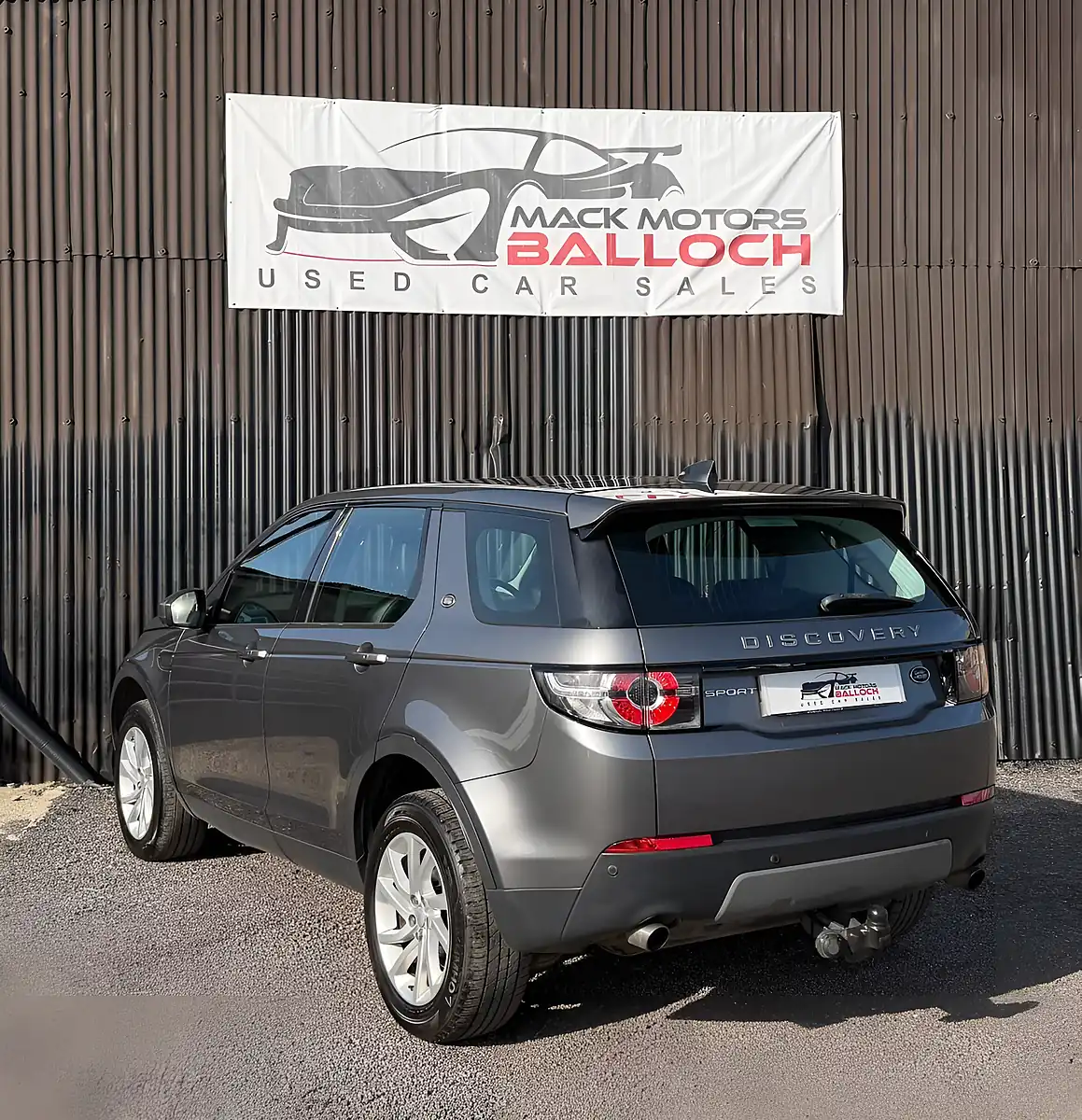 Used 2017 Land Rover Discovery Sport Se Tech Grey - Interior and Exterior details 7